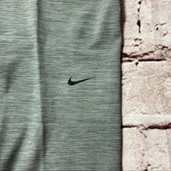 NWT Nike Pro Women’s Plus Athletic Leggings - Size 2X - Picture 5 of 10